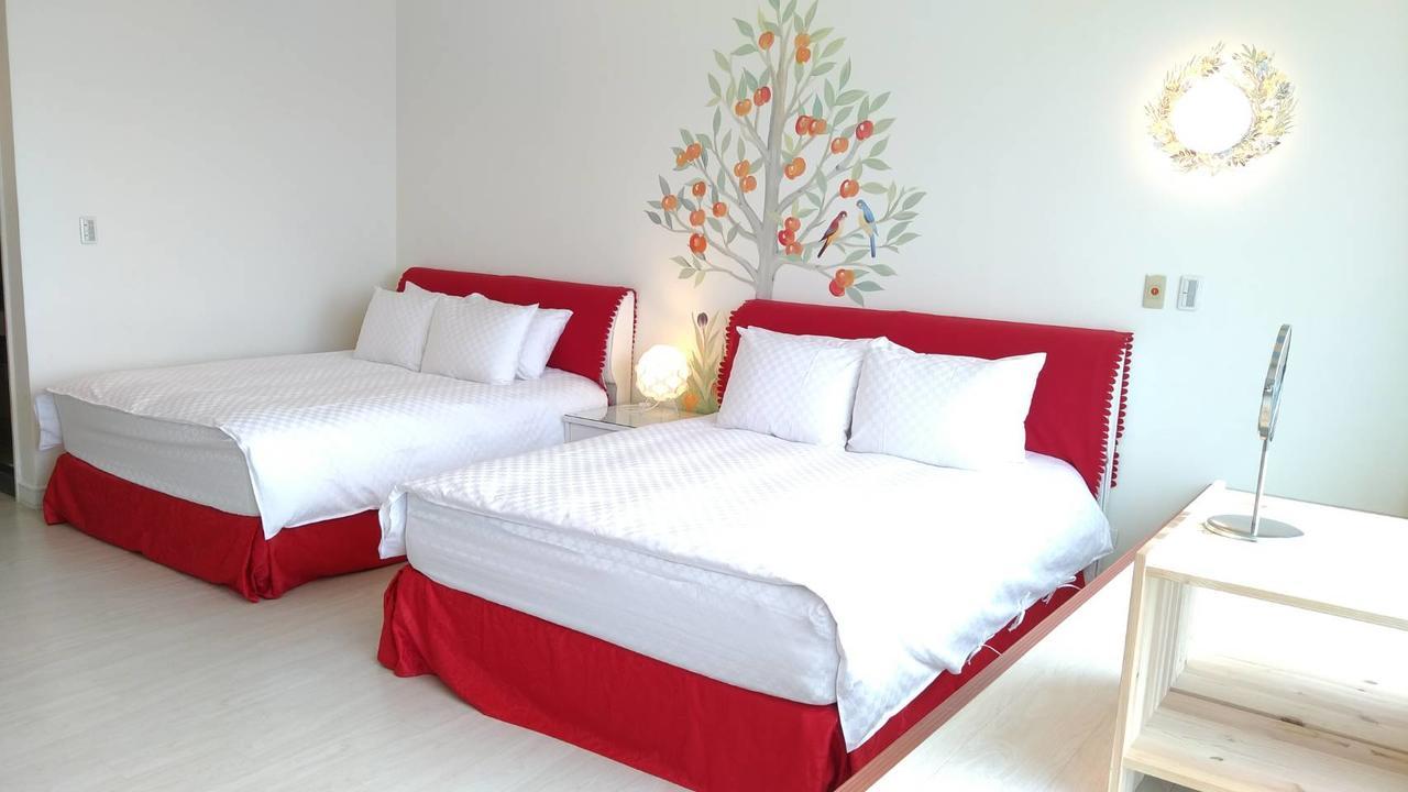 85 Eagle Hotel Kaohsiung Buitenkant foto