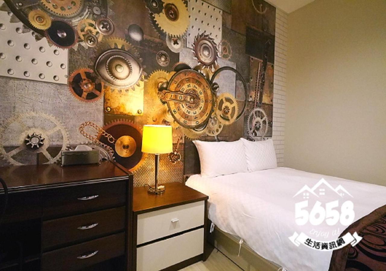 85 Eagle Hotel Kaohsiung Buitenkant foto