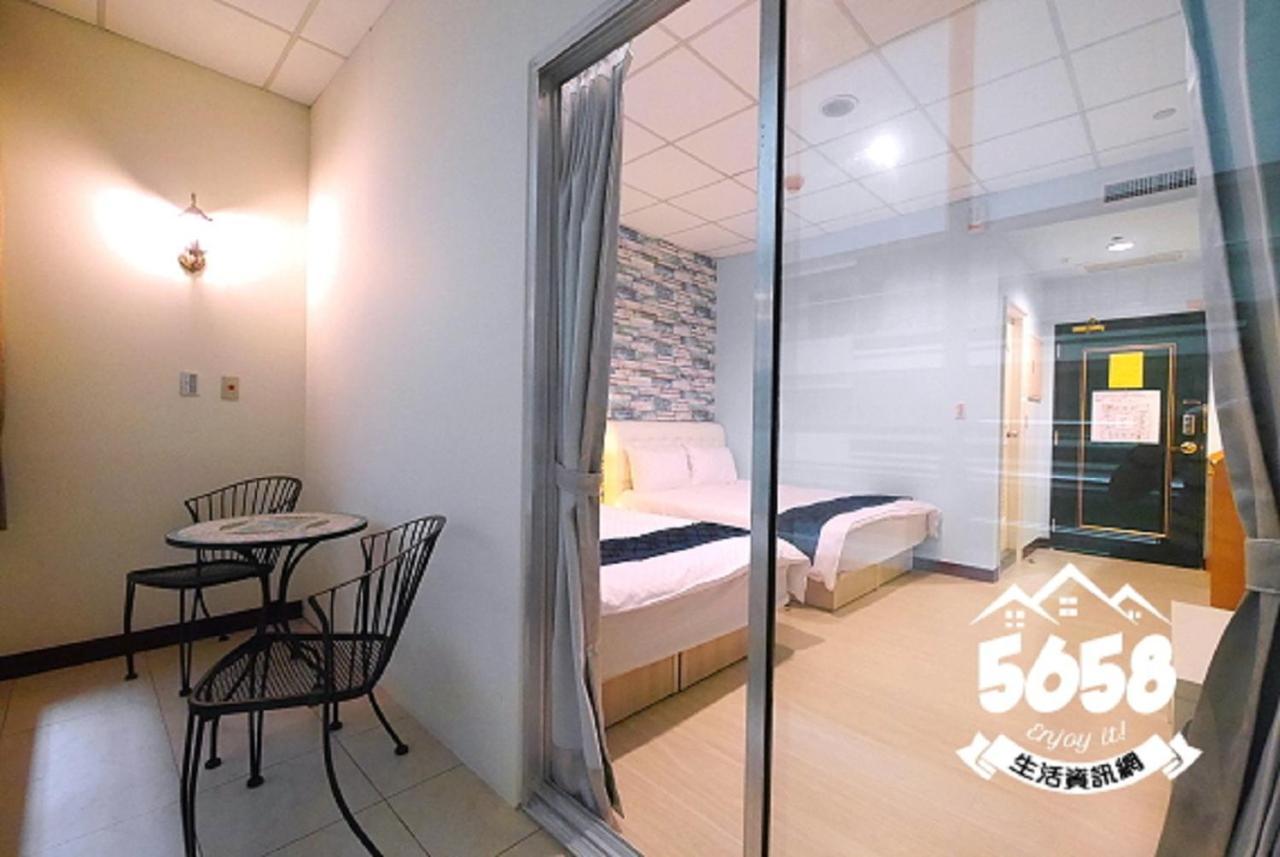85 Eagle Hotel Kaohsiung Buitenkant foto